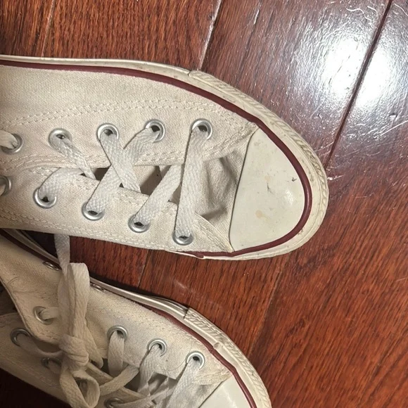 Converse Off-White Canvas Sneakers - Picture 4 of 4